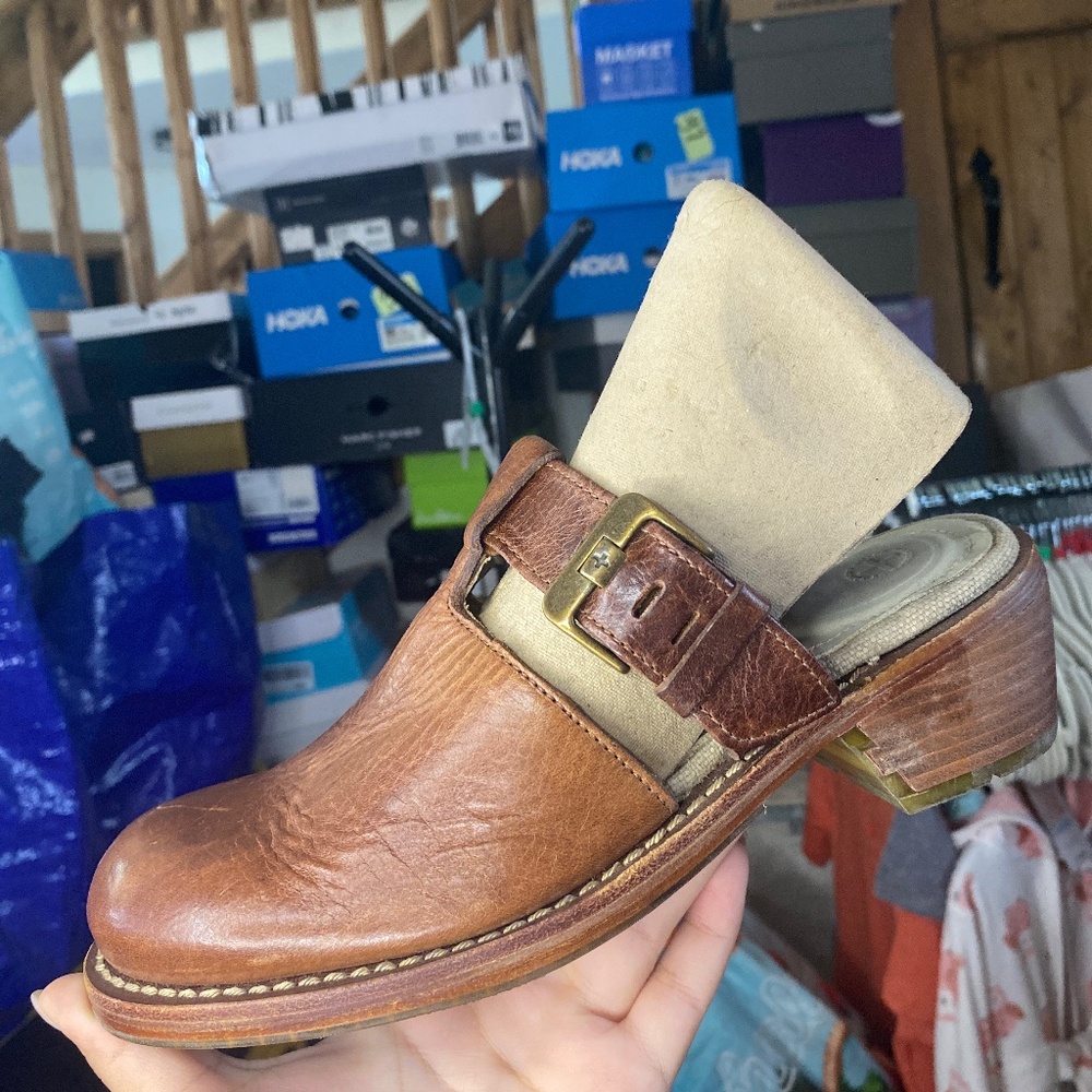 Dr martens clogs